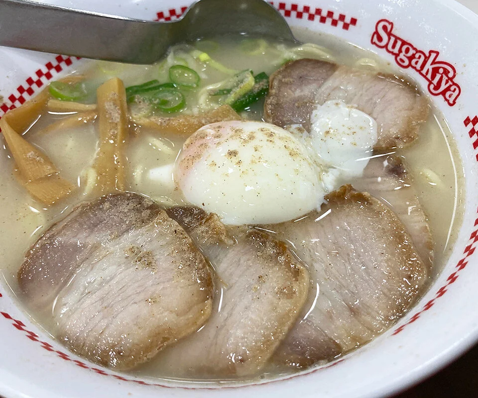 スガキヤ「特製ラーメン」