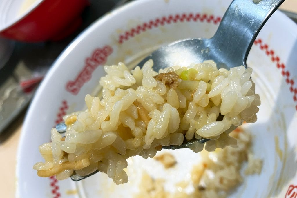 まぜそばだからって、最後は五目ご飯をぶち込んでみた