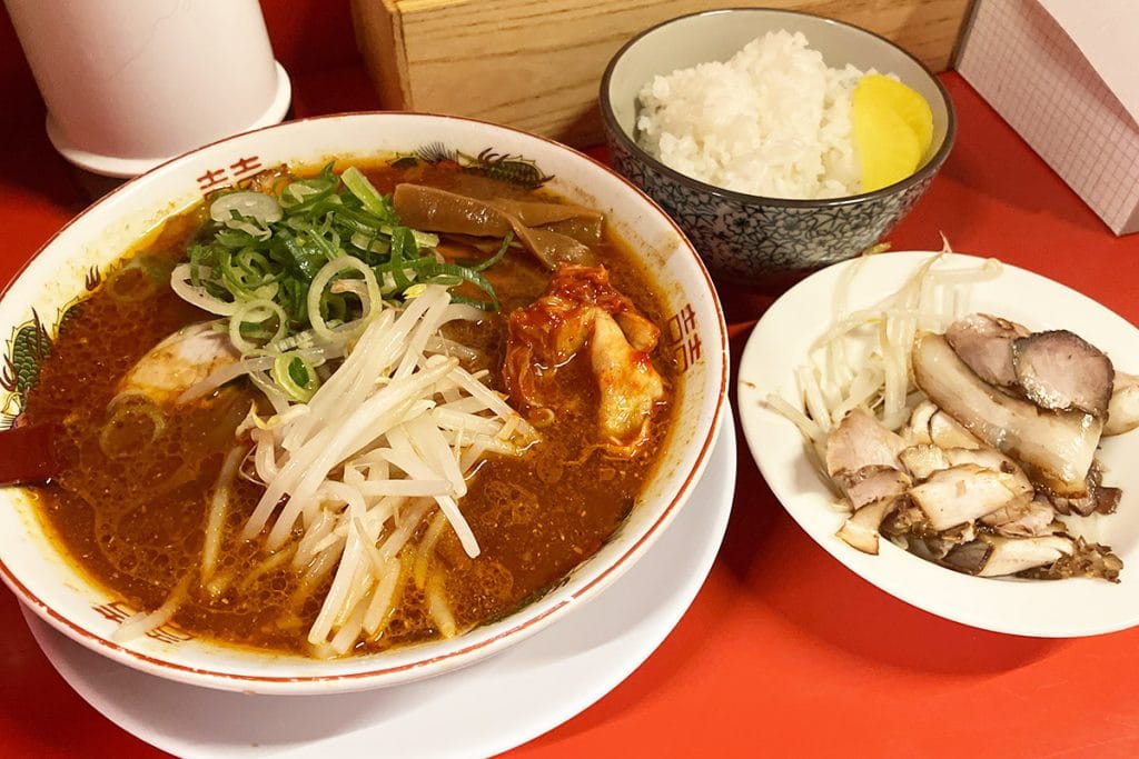 「得々セット」麻辣麺（+100円）・豚ポン