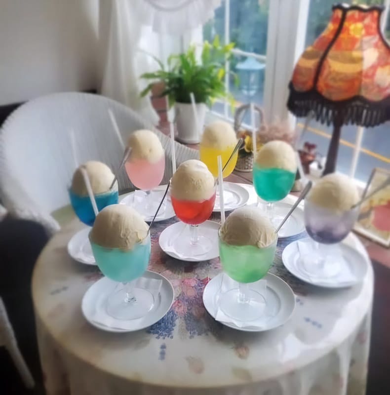 ゆりあぺむぺる「クリームソーダ」