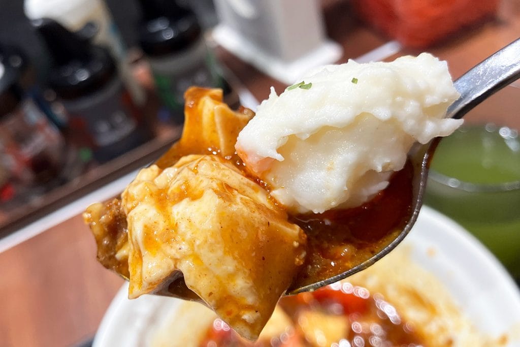 ポテサラの滑らか食感と、豆腐の滑らか食感、その差も印象的