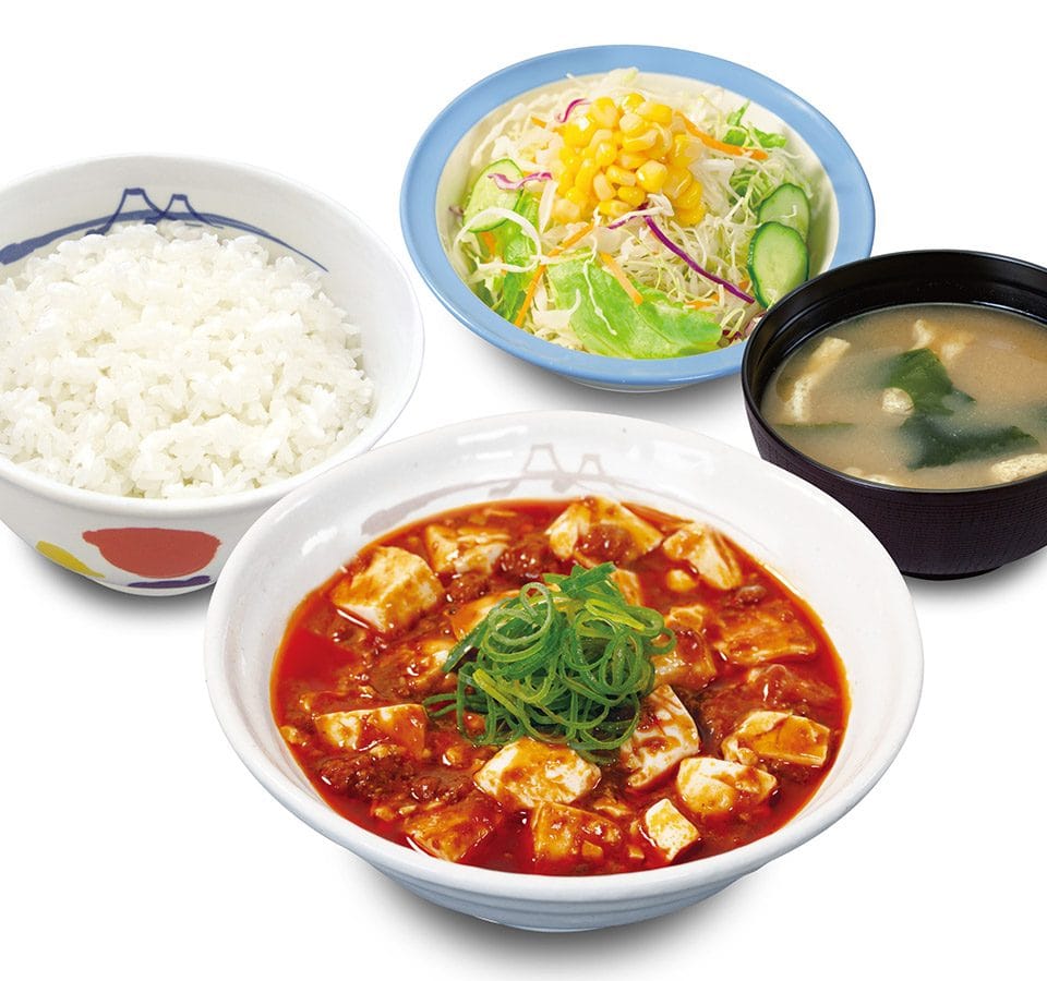 松屋「本格四川風麻婆豆腐定食（生野菜付き）」
